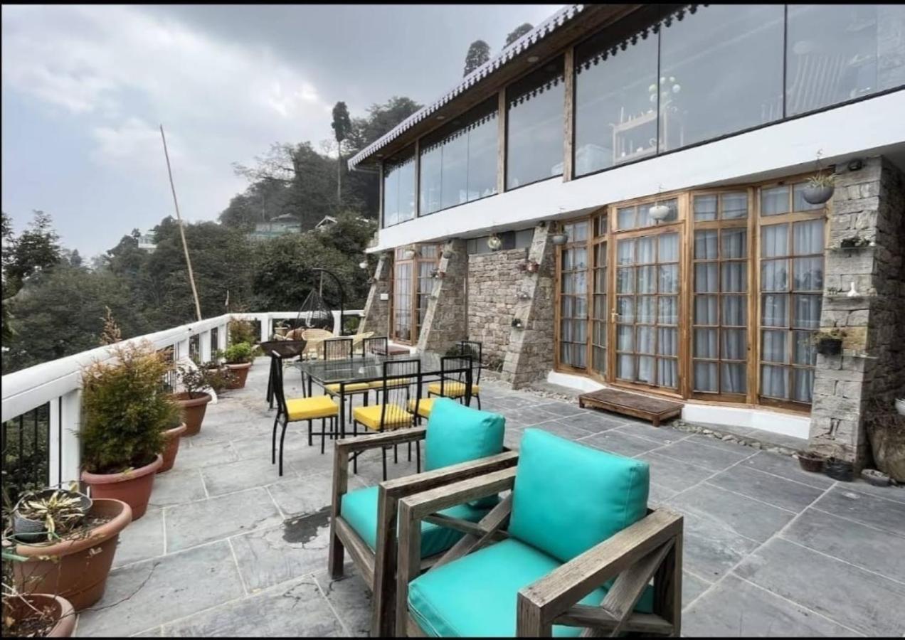 The English Cottage Darjeeling Дарджилинг Экстерьер фото
