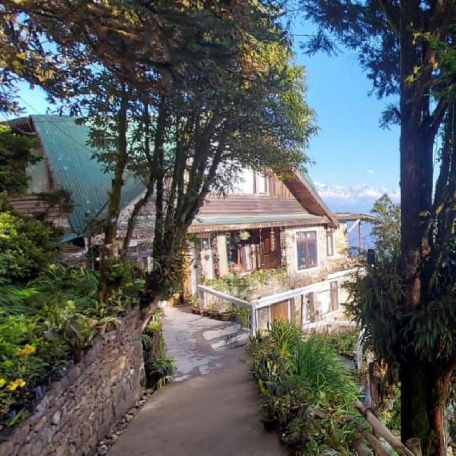 The English Cottage Darjeeling Дарджилинг Экстерьер фото